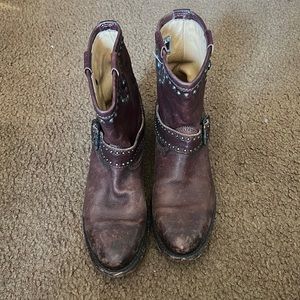 FRYE Wyatt Engineer Stud Short Leather Boots